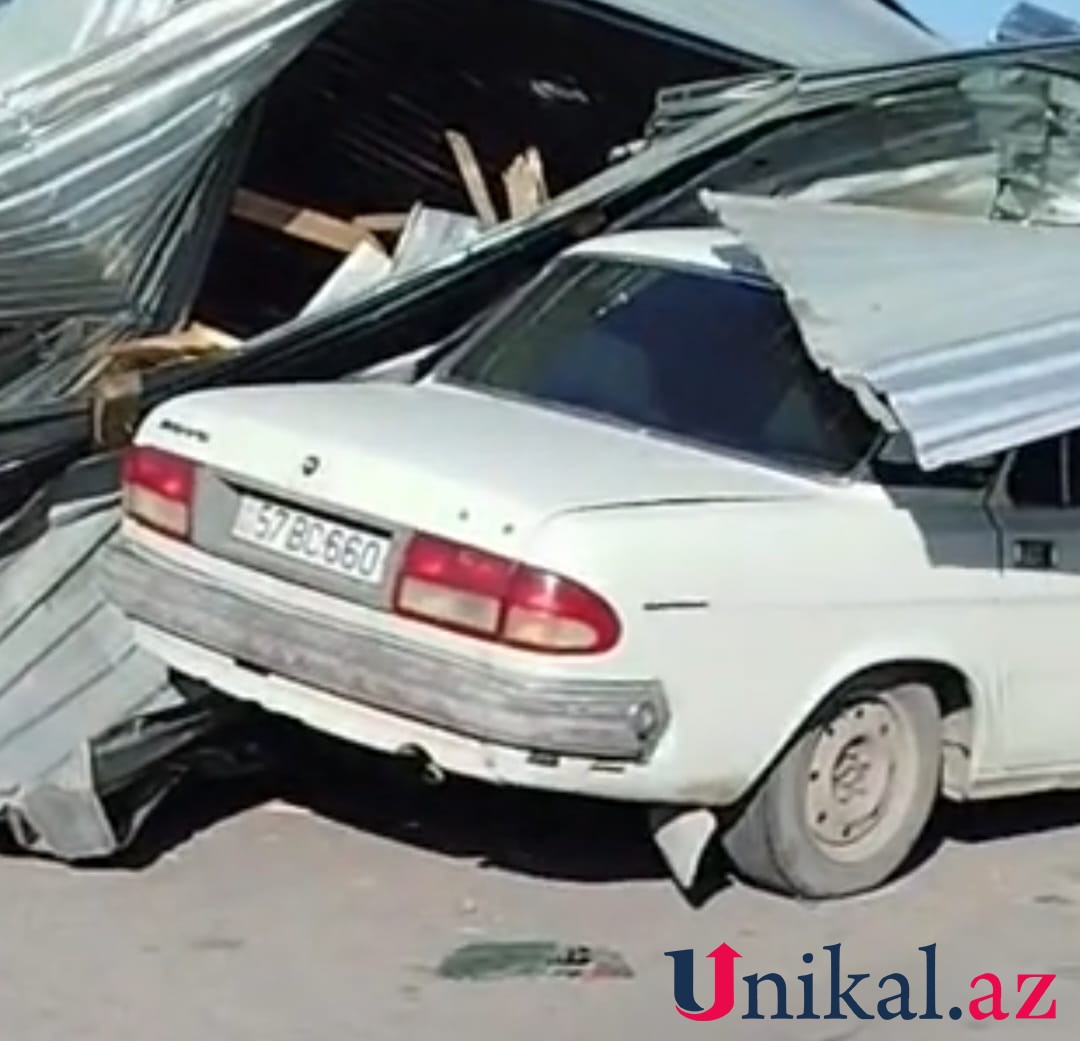 Qəbələdə güclü külək marketin dam örtüyünü uçurdu - FOTOLAR